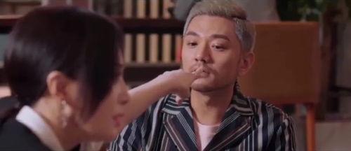 娱乐圈八卦直播间吃瓜